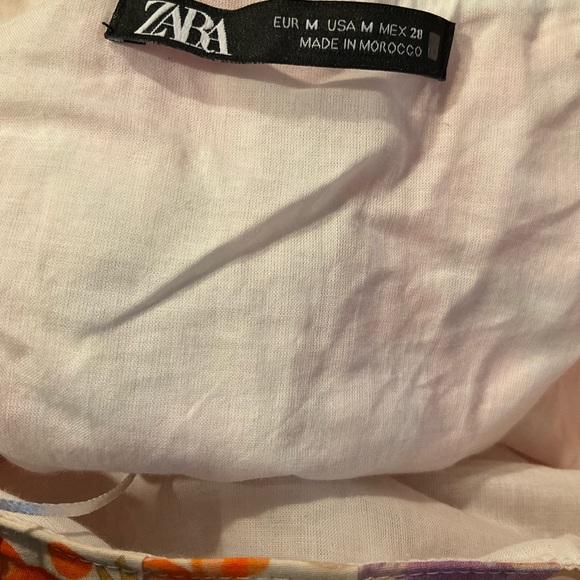 “ZARA” ORANGE FLORAL Crop Top. - Picture 10 of 15